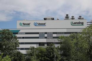 Lenzing suspends earnings outlook due to low market visibility