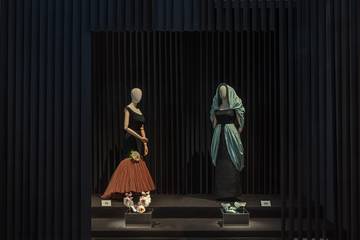 Abre sus puertas en Milán una exposición sobre el calzado español y Balenciaga