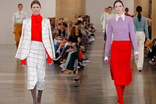 Victoria Beckham convoque les seventies à la Fashion Week de Londres