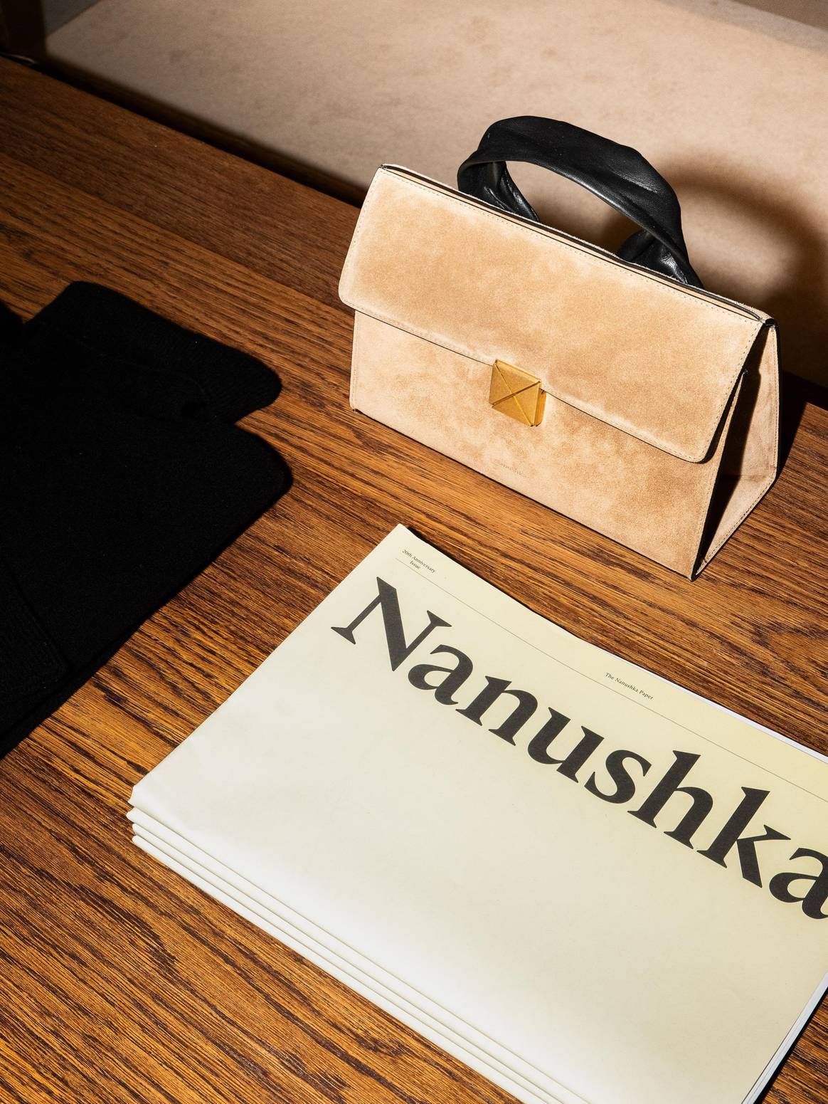 Le shop-in-shop est dédié à ses collections de prêt-à-porter féminin et d’accessoires au sein des Galeries Lafayette Paris Haussmann