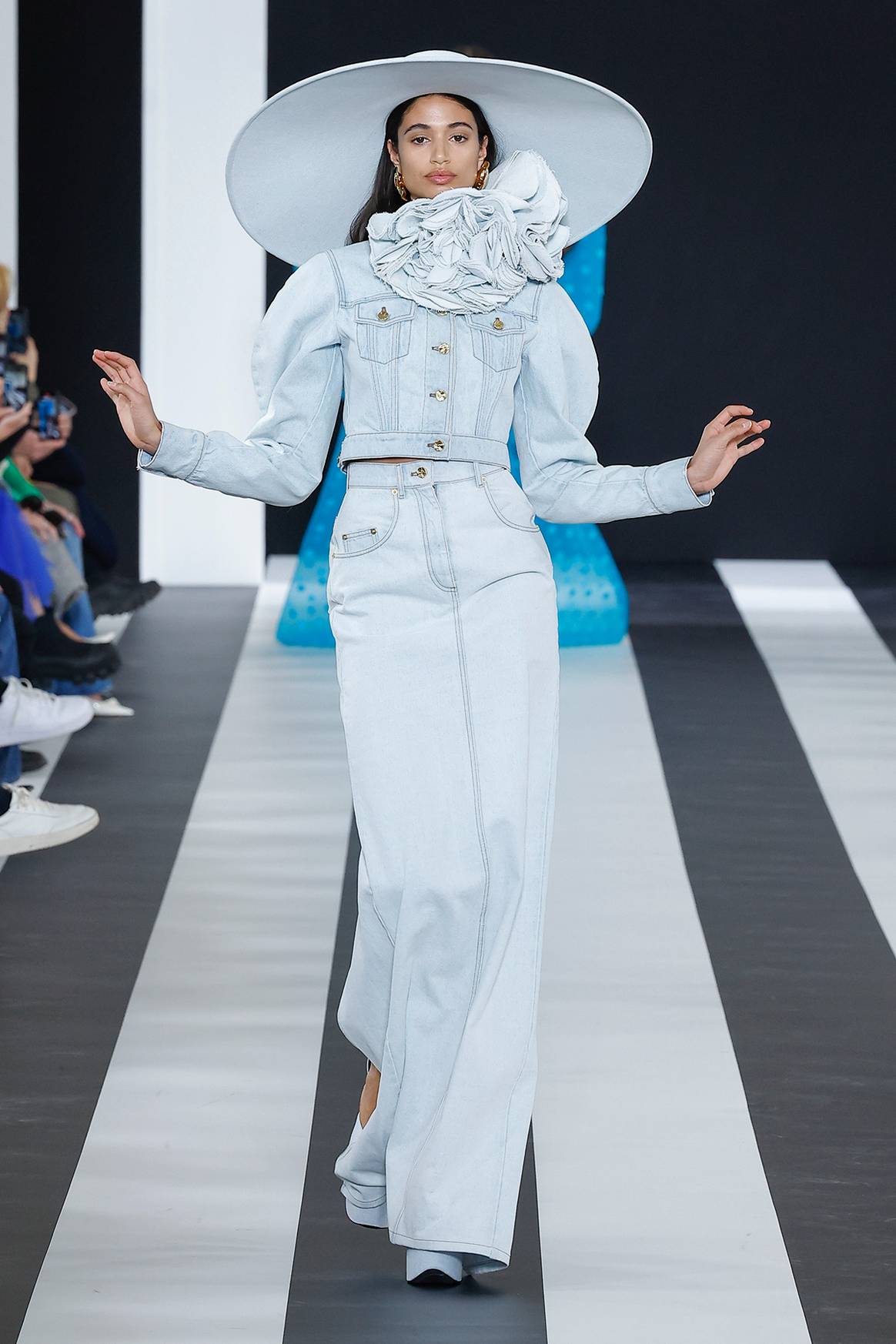 Photo Credits: Nina Ricci, colección Otoño/Invierno FW23. Desfile de la colección de debut de Harris Reed como director creativo de Nina Ricci, fotografía de cortesía.