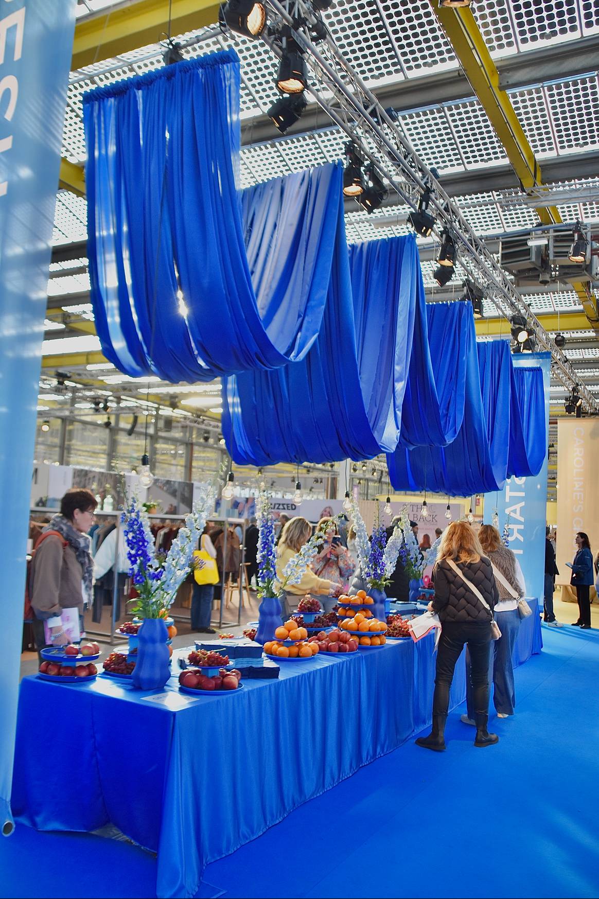 The aisles were filled with small refreshments or tables where people could meet.