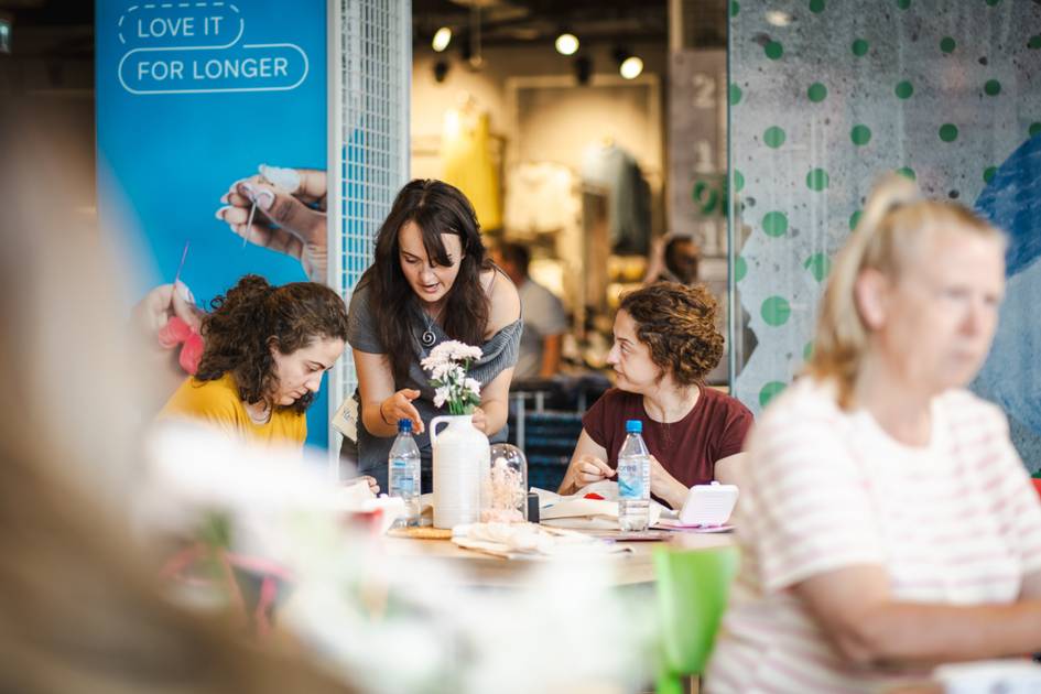 PRIMARK-begeistert-Berlinerinnen-und-Berliner-mit-erstem-Love-it-for-Longer-Workshop