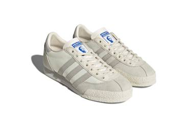 adidas trainers with circles on sole