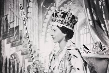 "The Crown"-Auktion bringt 1,6 Millionen britische Pfund