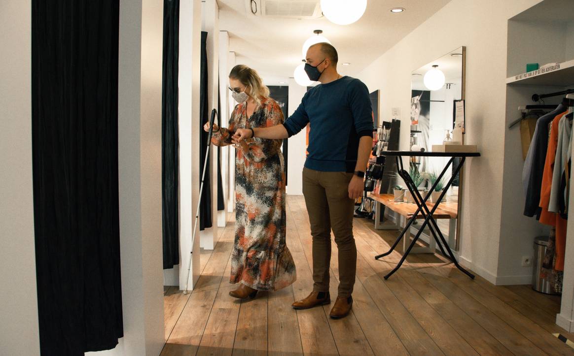 Belgian retailer Zeb made an extra commitment to accessibility in 2021 and is considered an example. With its 'Zeb for everyone' action plan, it aims to improve the shopping experience for all. Image via Zeb.