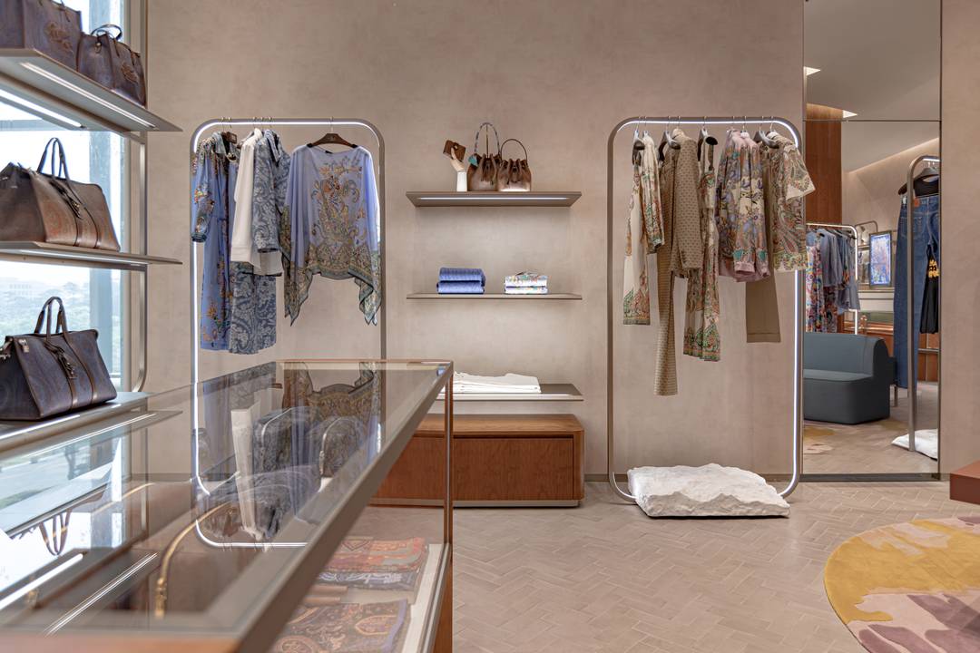 L'interno della boutique Etro a Seoul