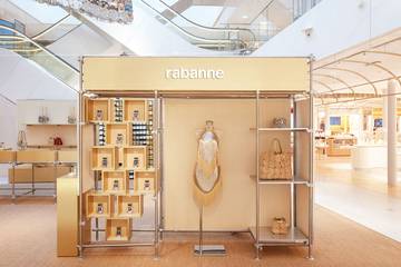 Rabanne installe un pop-up estival à La Samaritaine