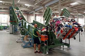 Humana estrena planta de clasificación de residuos textiles en Leganés