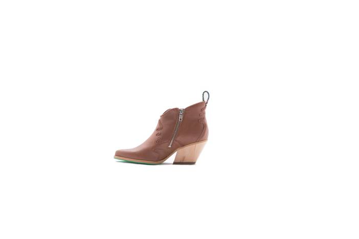 Atlantis vegan ankle boots cognac | A Perfect Jane