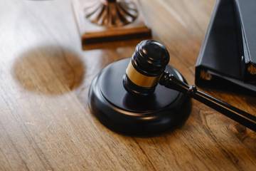 Chanel verliest dispuut over “CC”- logo tegen Huawei