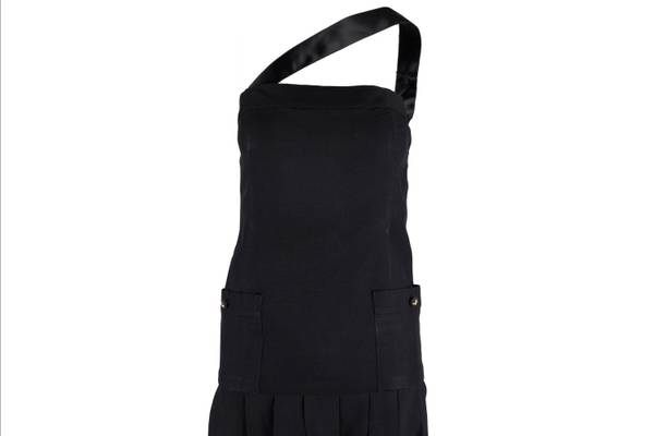 Un tubino nero Chanel appartenuto a Liza Minnelli è all’asta su Catawiki