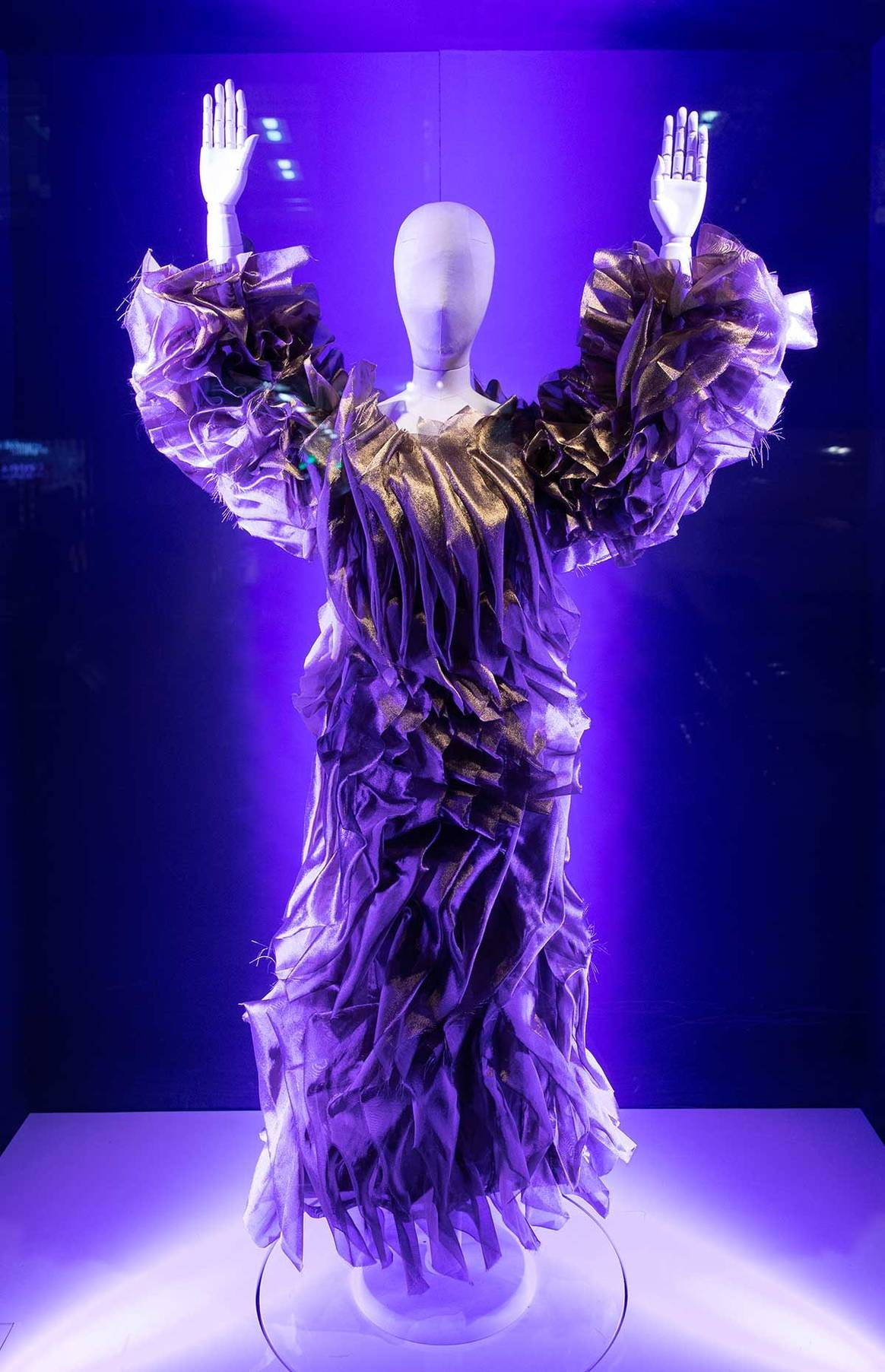 Osman unveils bespoke windows at The May Fair Hotel