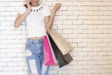 Online shopping and physical shopping are becoming less mutually exclusive in the UK