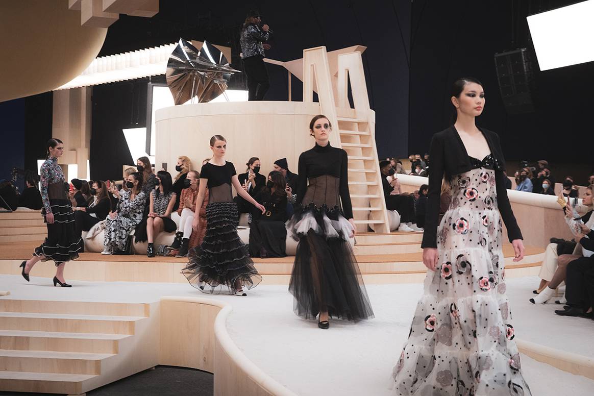 Photo Credits: Chanel, colección Alta Costura para la temporada Primavera/Verano de 2022 SS22.
