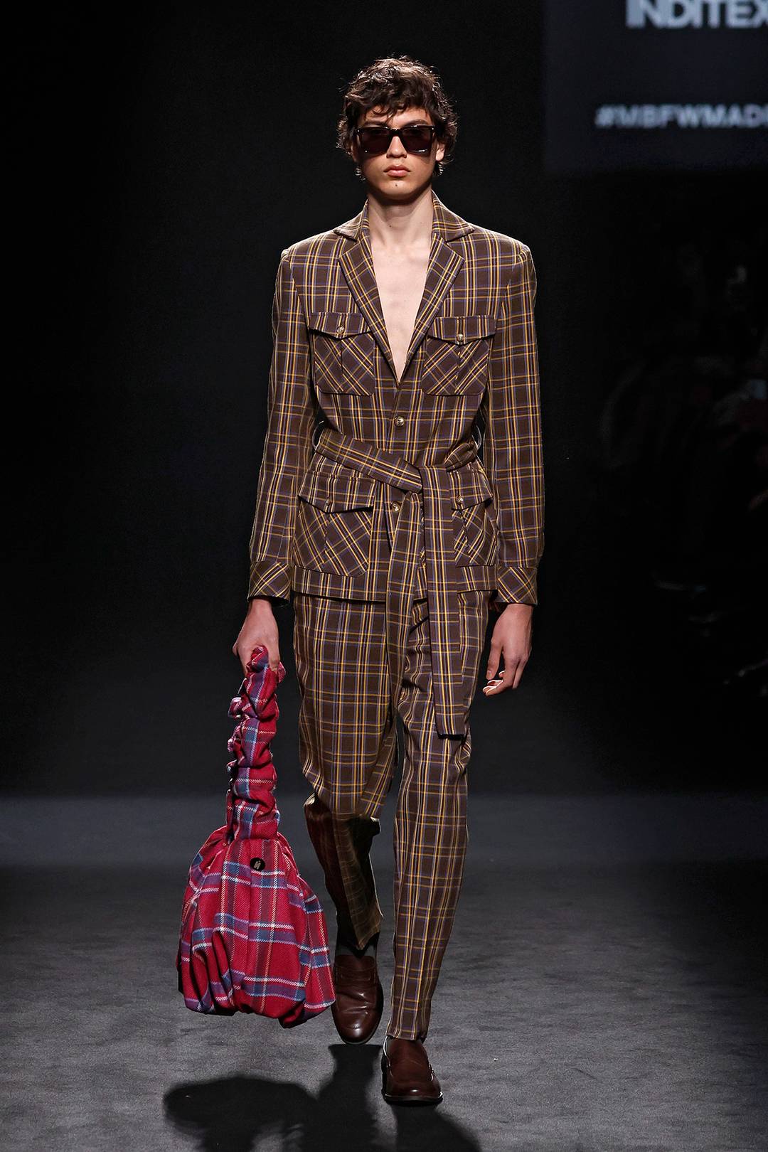 Desfile de Paloma Suarez durante la 81ª edición de MBFW Madrid de febrero de 2025.