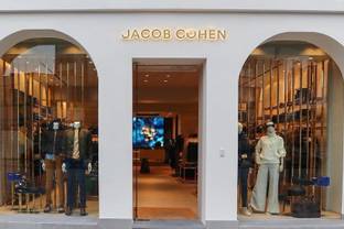 Italiaans jeansmerk Jacob Cohën opent flagshipstore in Antwerpen