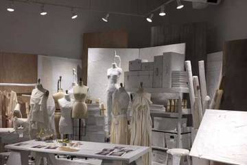 BCBG выиграл контрактный спор с бывшим креативным директором