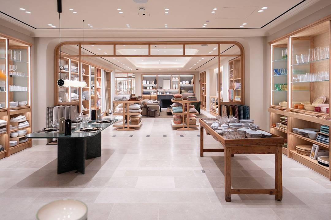 Interior de la tienda de Mango Home en el número 586 de la avenida Diagonal de Barcelona (España).