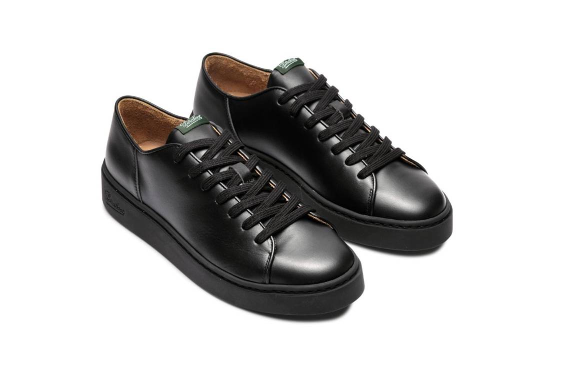 Modèle Paraboot Supernova Allure noir/ Courtesy of Paraboot