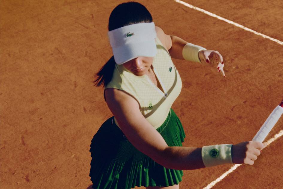 Lacoste-setzt-f-r-die-SS26-Kollektion-auf-den-Tenniscore-Trend