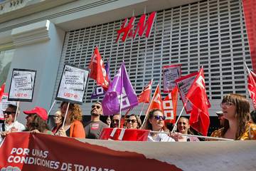 H&M inicia el proceso para el despido de 521 trabajadores en España