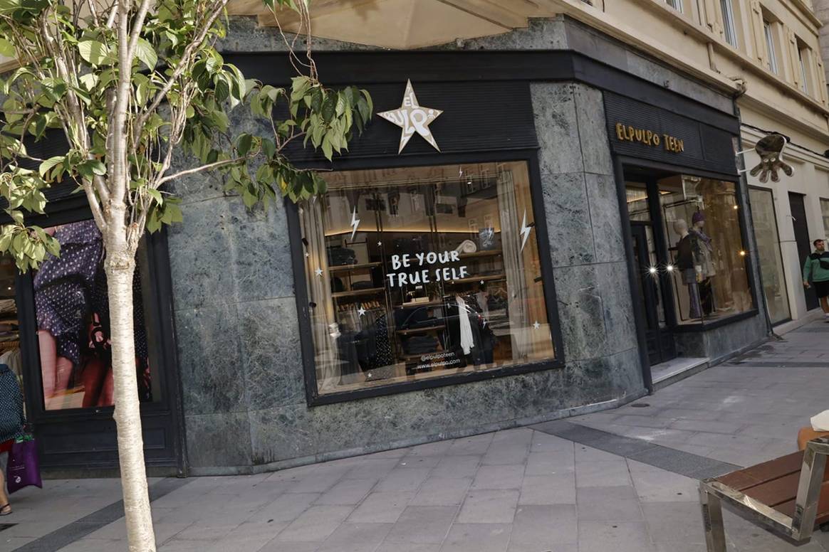 Tienda de El Pulpo Teen en el número 3 de la rúa Federico Tapia de La Coruña (España).