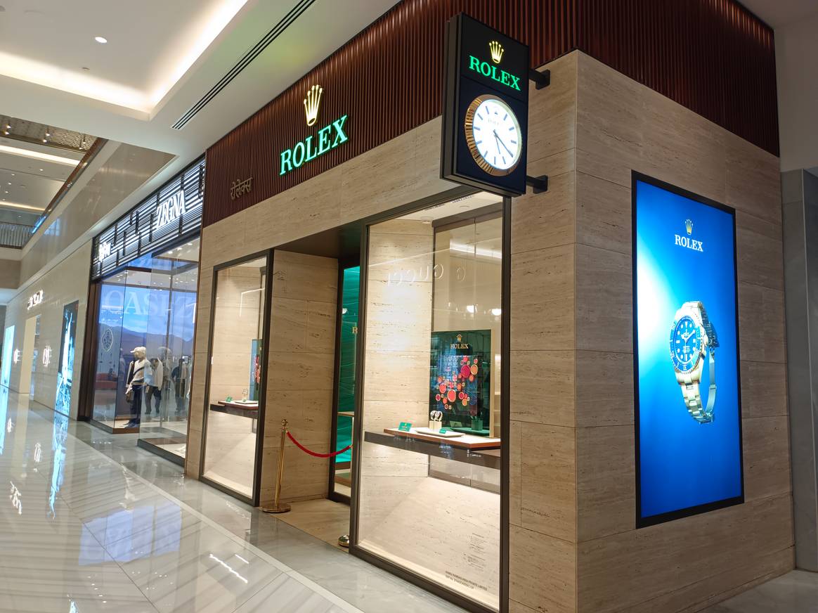 Rolex-Geschäft im Jio World Centre in Mumbai. Luxusuhren, Schmuck und Kunst werden einen Auftrieb erleben.