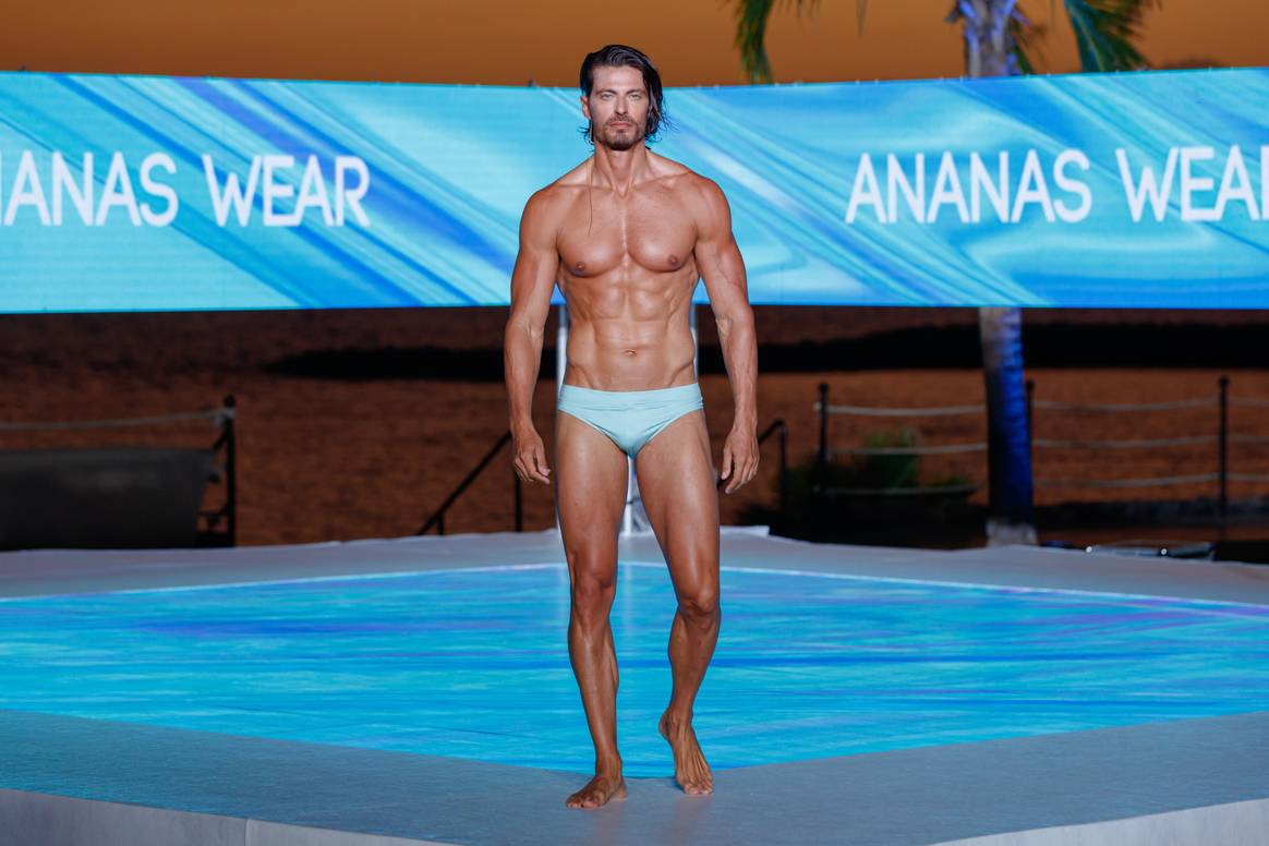 Imagen: Ananas Wear en Tenerife Costa Adeje