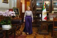 Un vestido con mensaje durante la ceremonia del Grito de Independencia