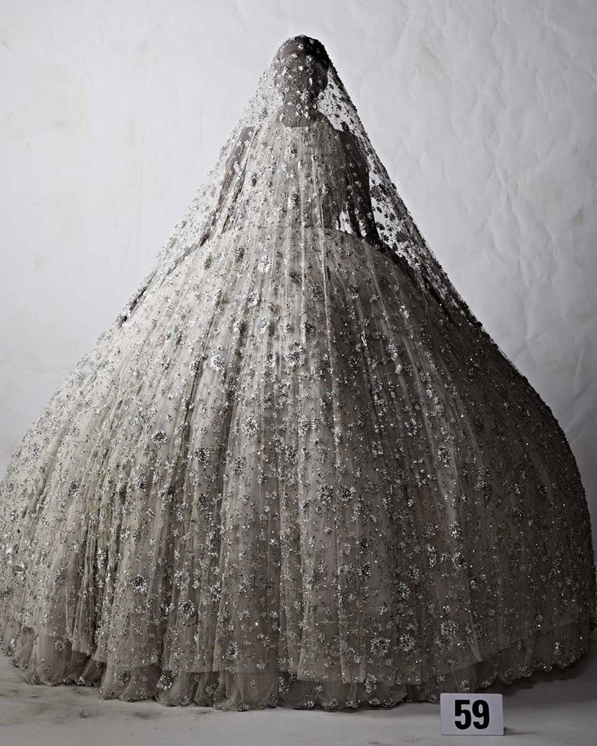 Photo Credits: Balenciaga, colección Alta Costura 51ST. Balenciaga, página oficial.