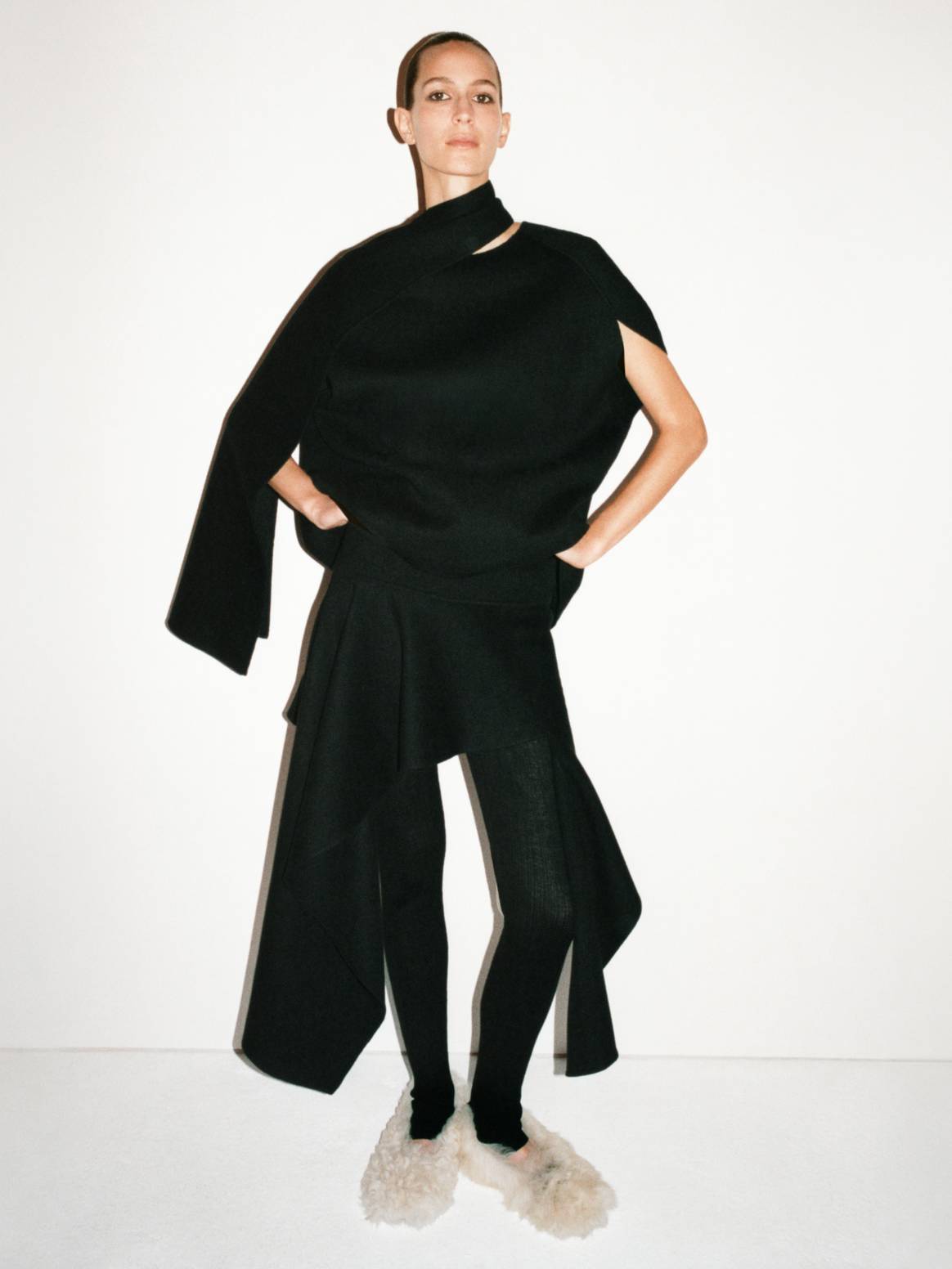 La ligne Cos Atelier AW24 présentée en exclusivité lors de la NYFW.