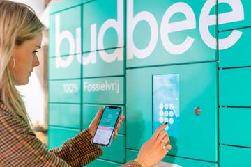 Pakketbezorger Budbee stopt in Nederland met thuisbezorging 