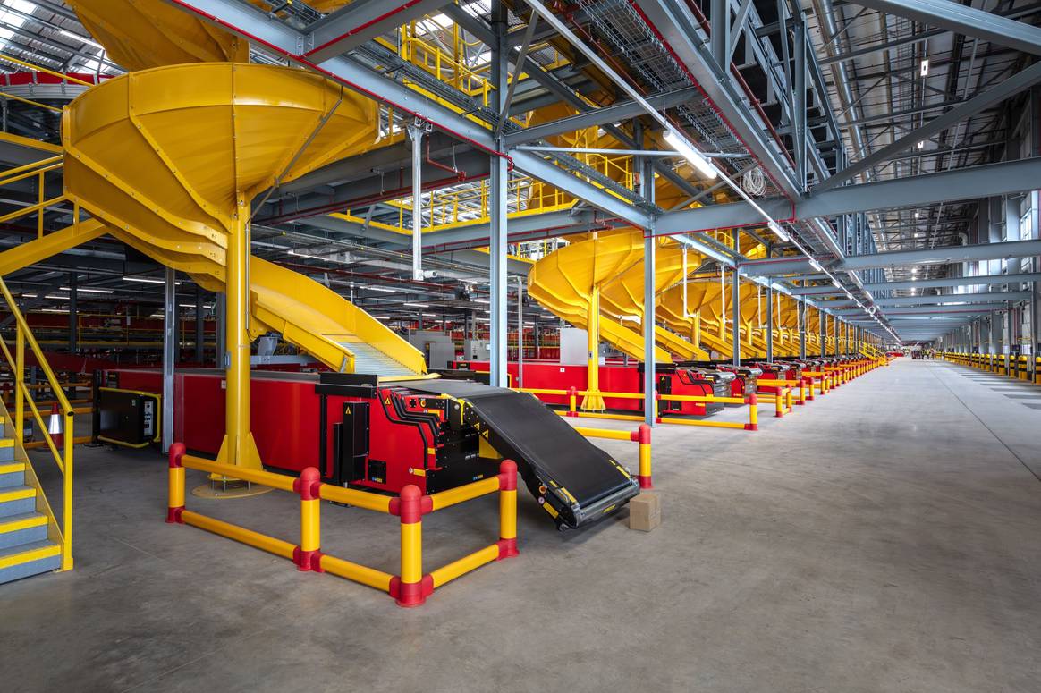 DHL eCommerce parcel hub in Coventry, UK