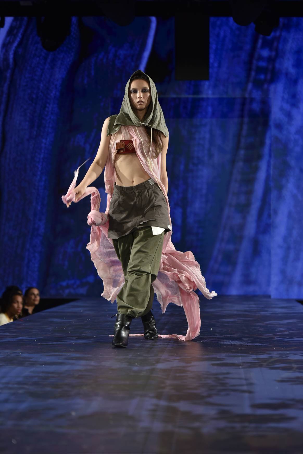 Presentación Sanchez Depino en Runway 7.