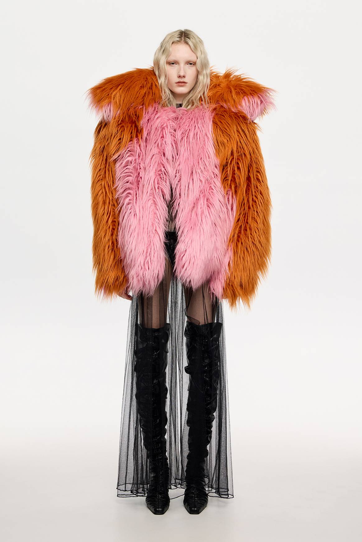 Diseño de la colección cápsula “Bimba y Palomo, an upcycling project by modaUVigo”.