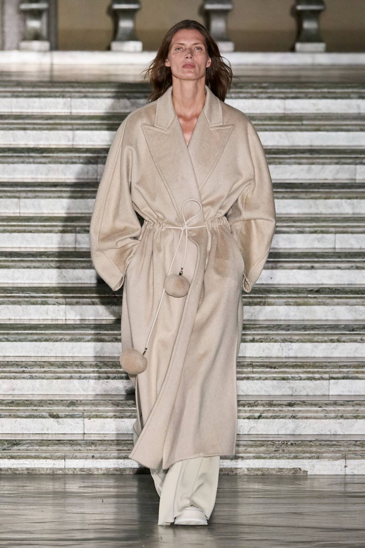 Max Mara Resort 24 beige mohair coat