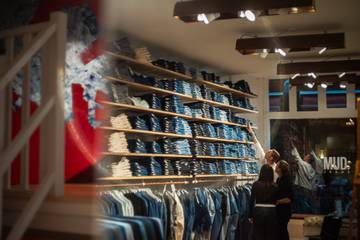 In beeld: Mud Jeans opent eerste brandstore in Amsterdam