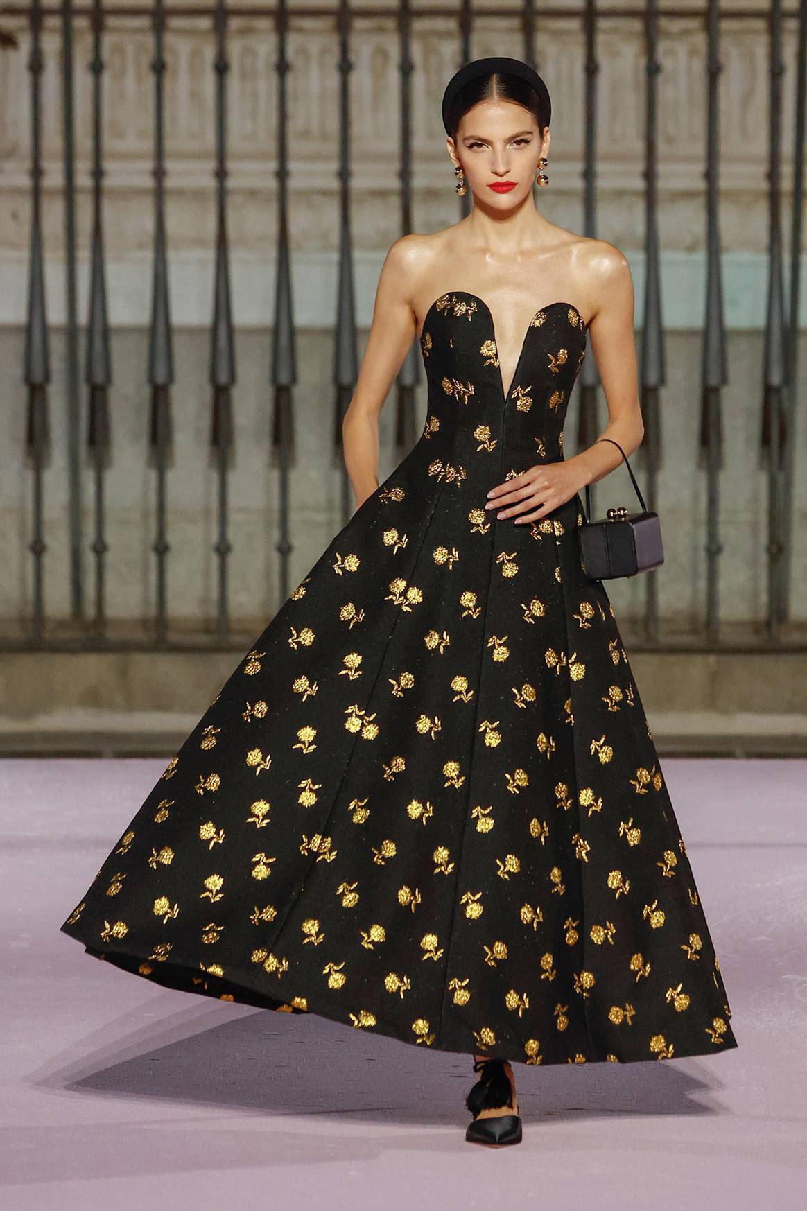 Carolina Herrera, presentación en la Plaza Mayor de Madrid de la colección Primavera/Verano 2026.
