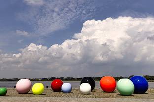 MoMu and Royal Academy of Fine Arts Antwerp celebrate reopening with “Fashion Balls”