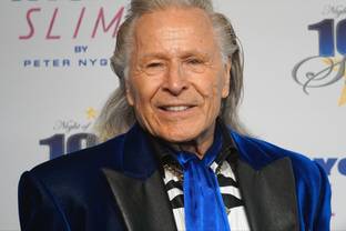 Accusé de dizaines de viols, l'ex-magnat de la mode Peter Nygard devant la justice