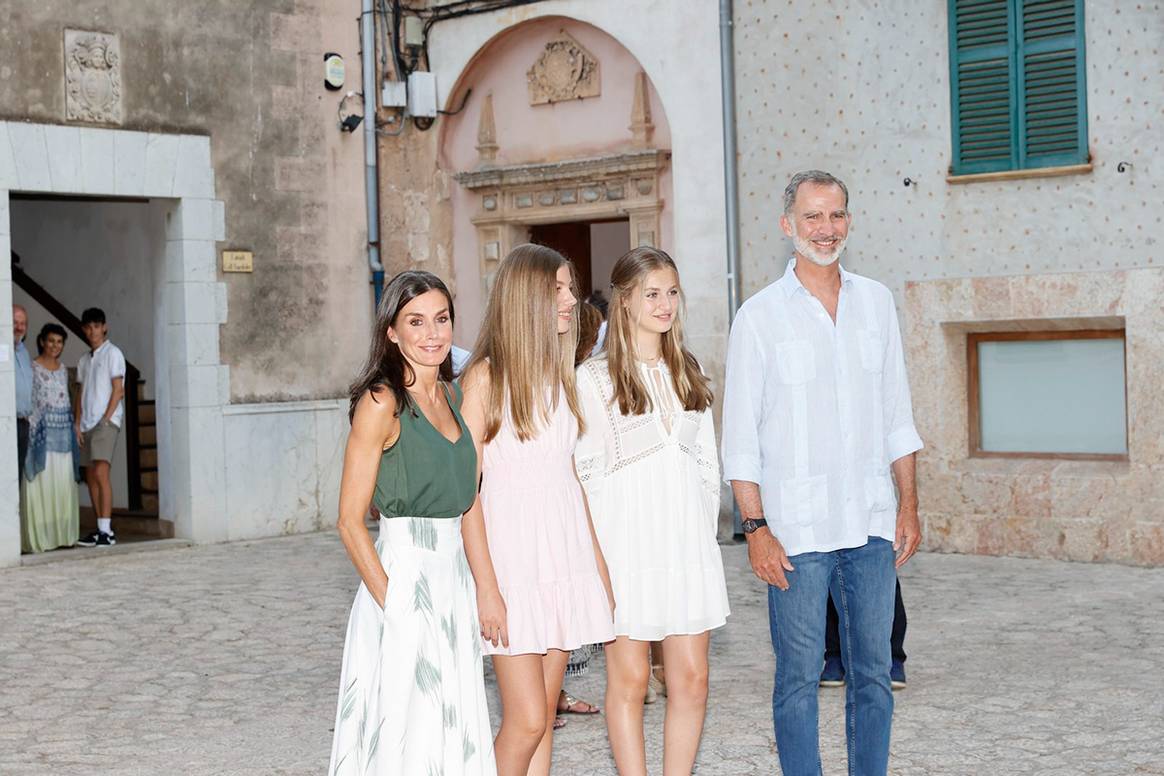 Photo Credits: Visita de la Familia Real a la Cartuja de Valldemossa. Casa de S.M. el Rey.
