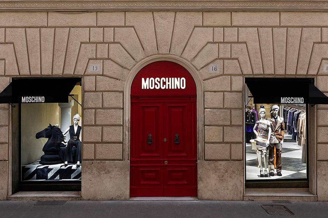 Tienda de Moschino en el número 16 de la Via del Babuino de Roma (Italia).