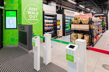 Amazon opens first cashierless store in UK