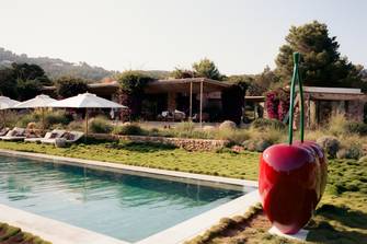 Cómo Nude Project está reescribiendo las reglas del marketing experiencial con su “Mansión” en Ibiza