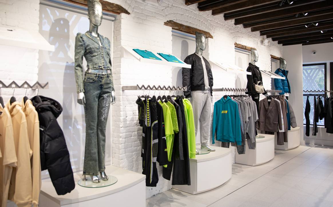 In beeld: Daily Paper opent eerste winkel in het buitenland