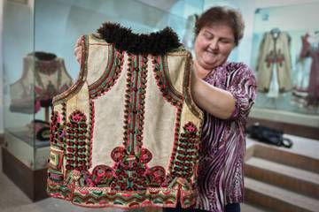 Romanian dressmakers revel in Dior folk coat vogue