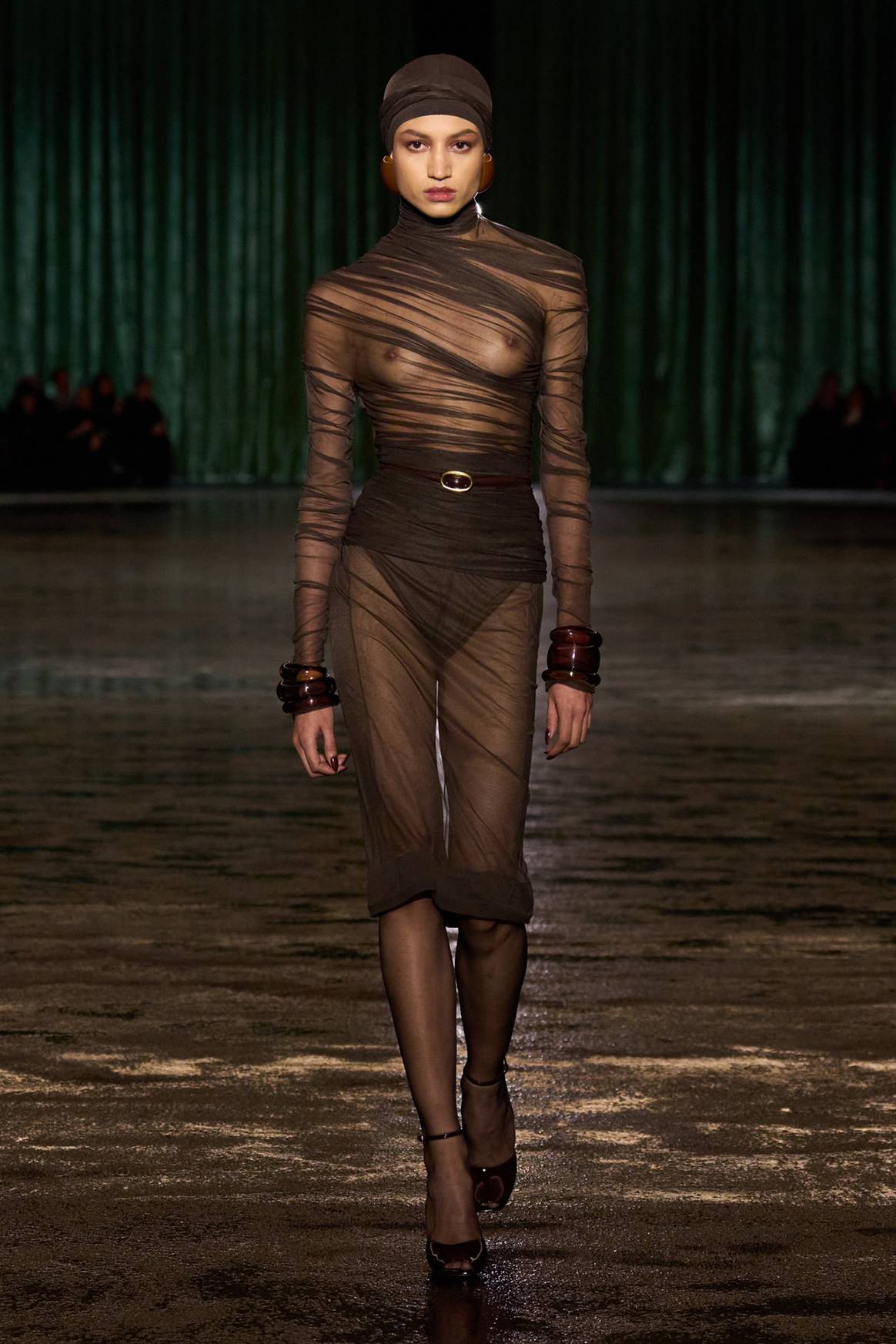 Saint Laurent, colección prêt-à-porter de mujer para la temporada Otoño/Invierno FW24.