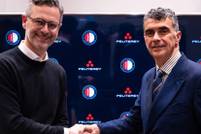 Feyenoord start samenwerking met Italiaans kledingmerk Peuterey 