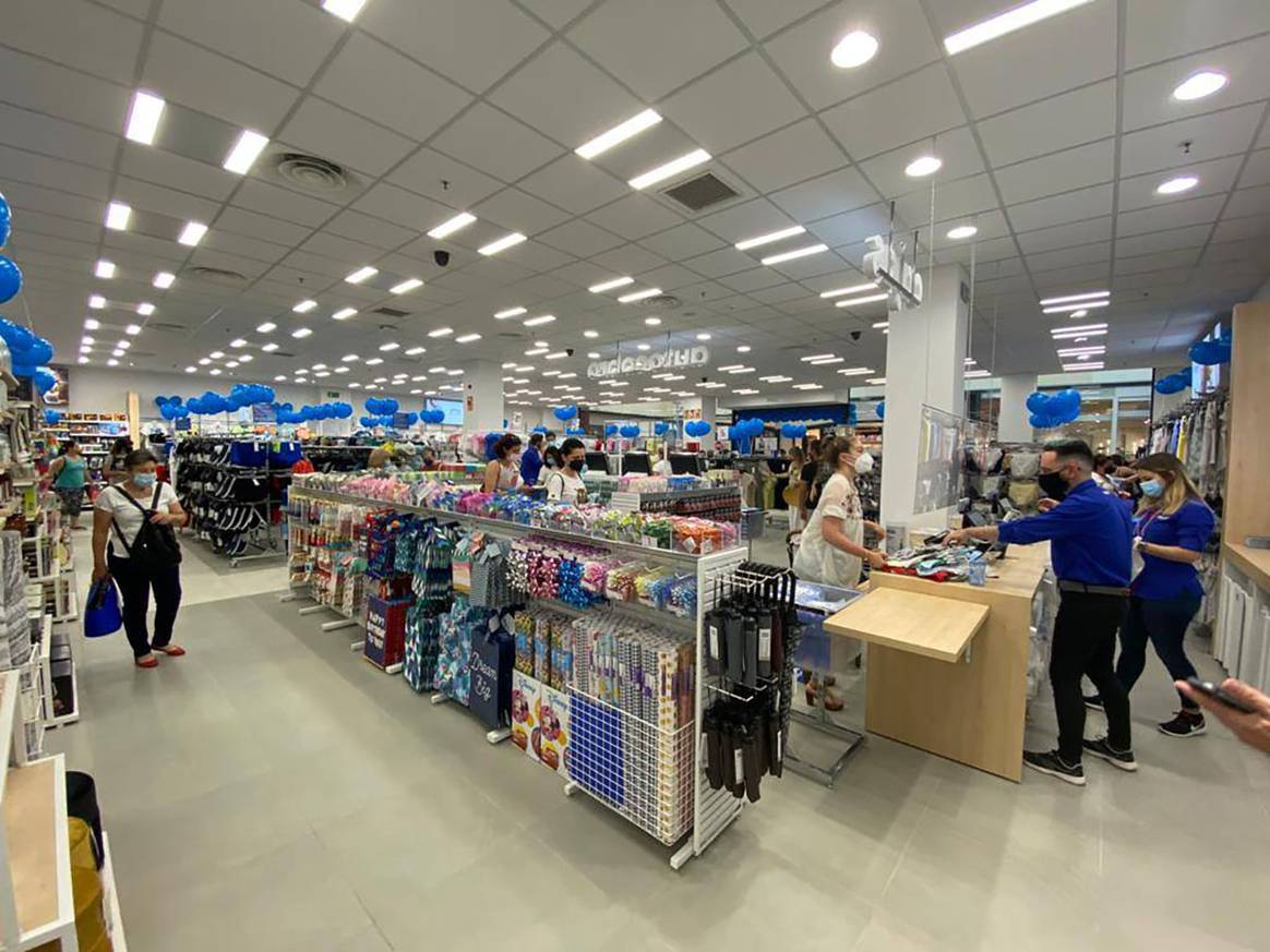 Photo Credits: Nueva tienda Pepco en el centro comercial Parque Almenara de Lorca, Murcia. C. C. Parque Almenara, página oficial de Facebook.